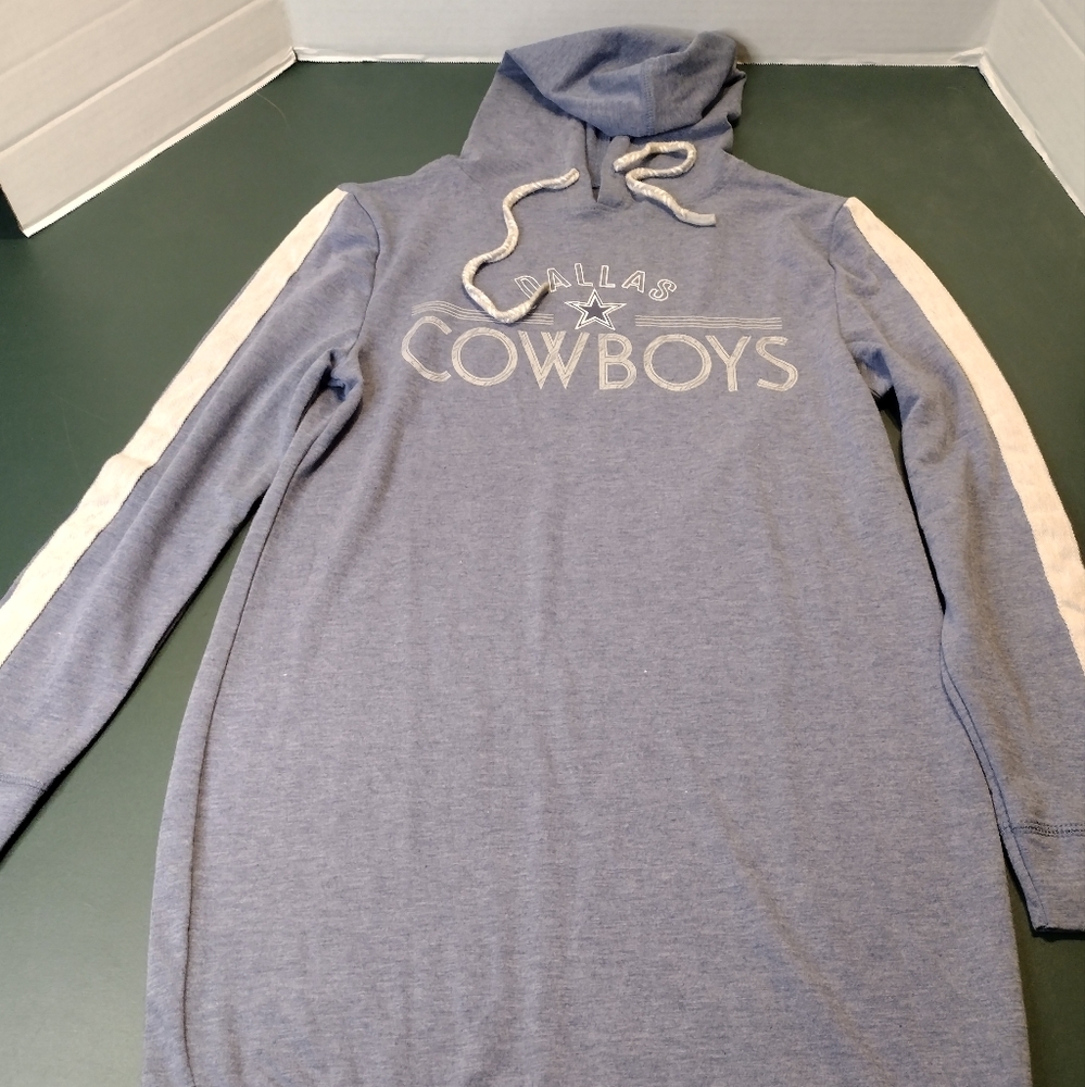 Dallas Cowboys Sleepwear Hoodie Long Sz Small Ladies Women. In excellent used co